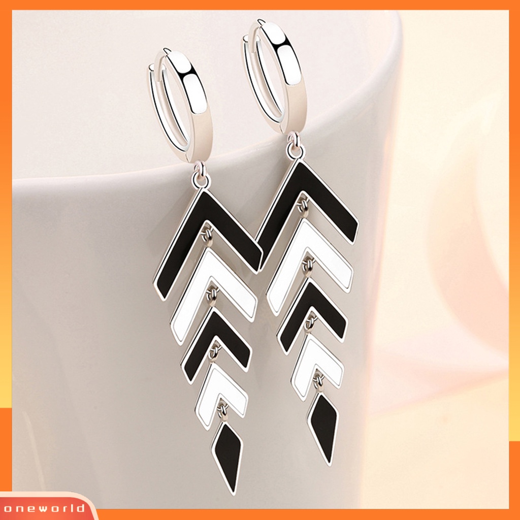 [EONE] 1pasang Liontin Anting Kepribadian Geometris Hitam Putih Warna Kontras Rumbai Panjang Retro Temperamen Hoop Earrings Perhiasan Aksesori