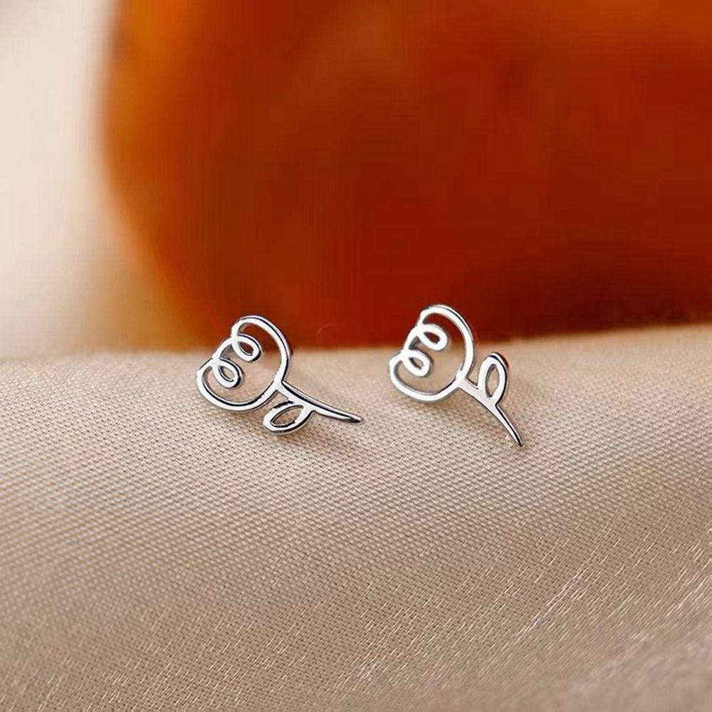 Mxbeauty Wanita Anting Mini Lucu Sederhana Perhiasan Fashion Niche Desain Hadiah Gadis Bunga Tulip Alloy Gaya Korea Earrings