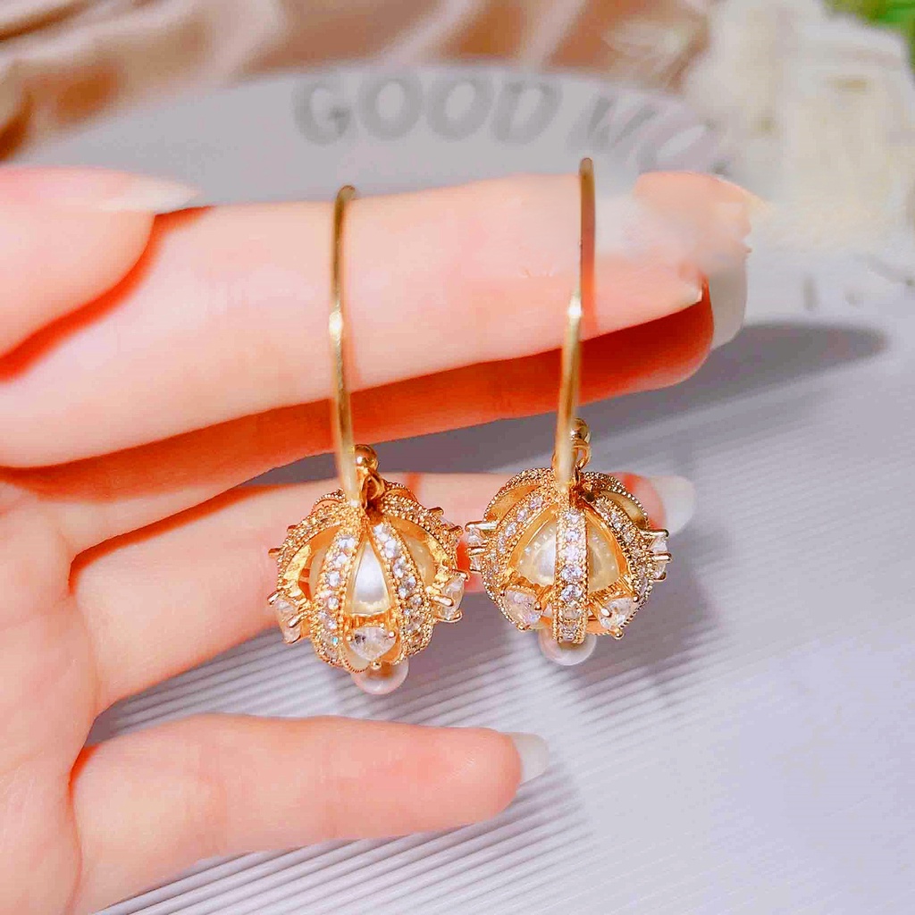 Goldkingdom Aksesoris Perhiasan Fashion Ready Stock Dengan Rotasi Dinamis Anting Berlian Penuh, Lentera Tugas Berat, Anting Mutiara, Dan Anting