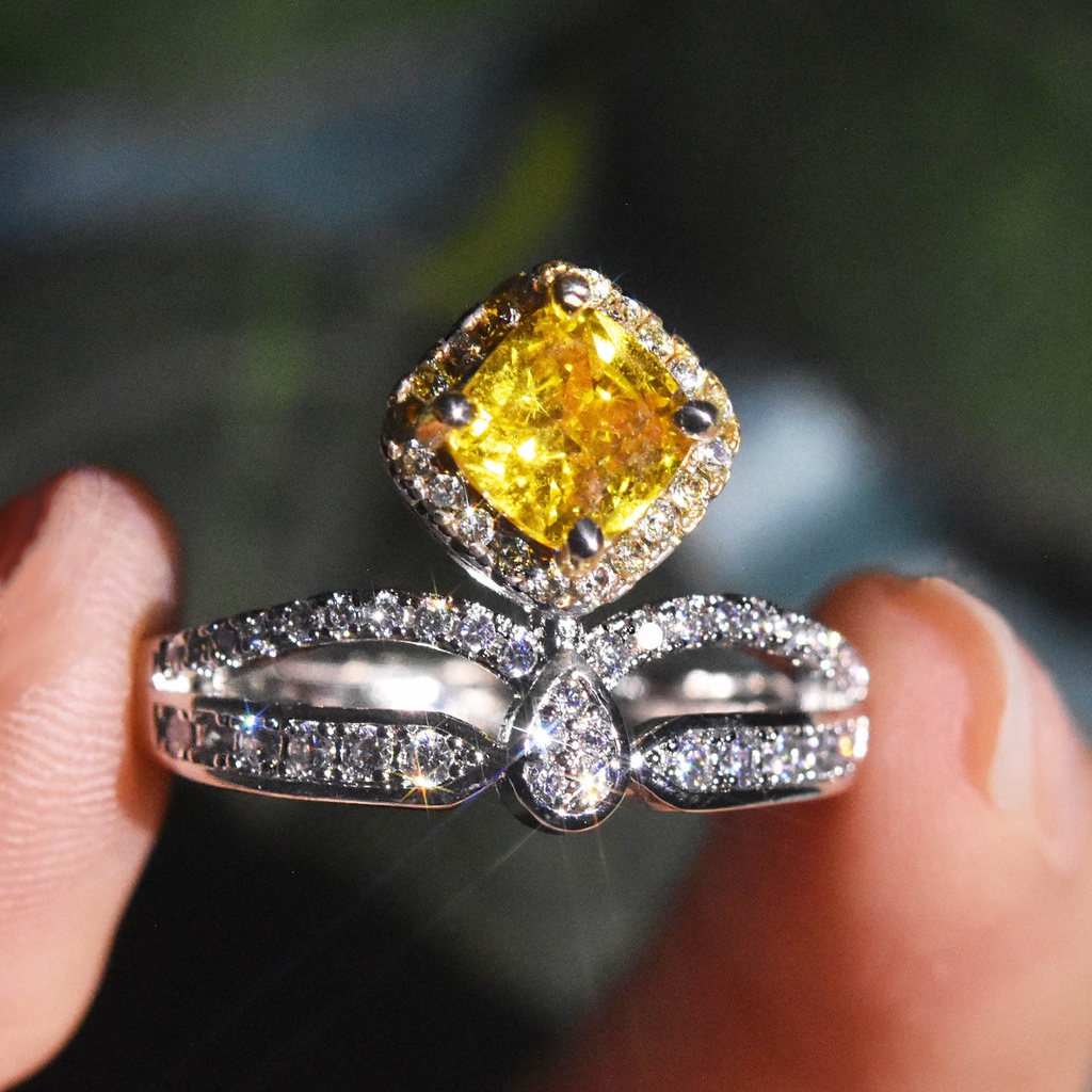 Goldkingdom Aksesoris Perhiasan Fashion Ready Stock Cincin Berlian Kuning Mengacu Cincin Mahkota Bertatahkan Mikro Klasik Royal Topaz Princess Square.