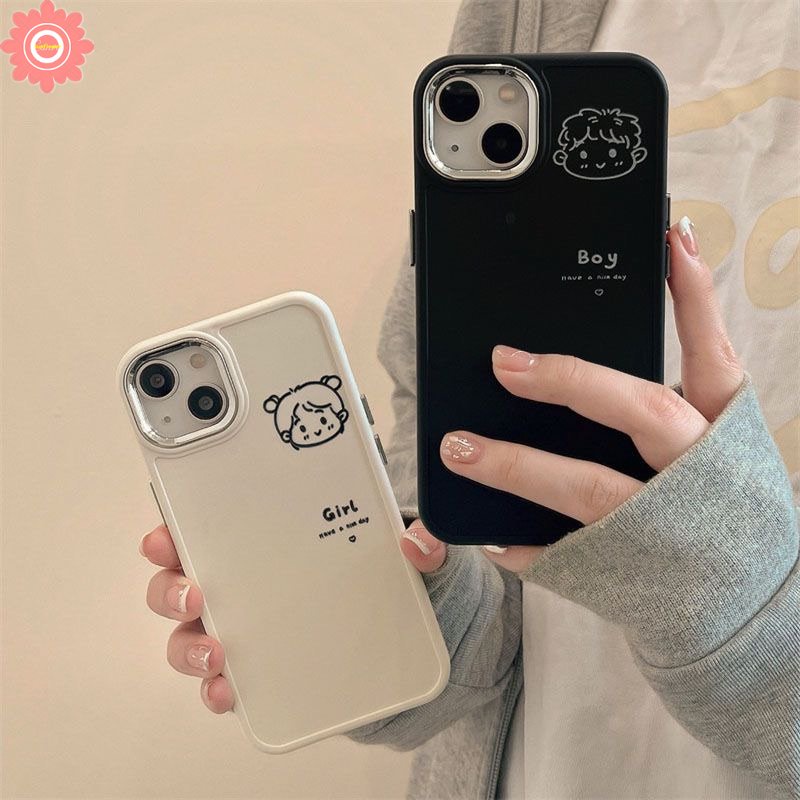 IPHONE Pasangan Cute Boy Girl Case Kompatibel Untuk Iphone7 8plus11 13 14 12 Pro MAX X XR 8plus XS MAX 7plus Bingkai Lensa Logam Plating Sederhana Lembut Tpu Penutup Belakang