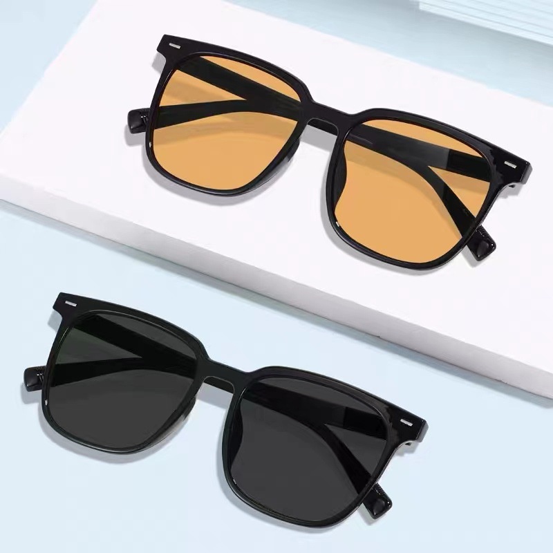 Kacamata Fashion Korea Untuk Wanita Dan Mne Vintage Frame Kotak Un400 Shades