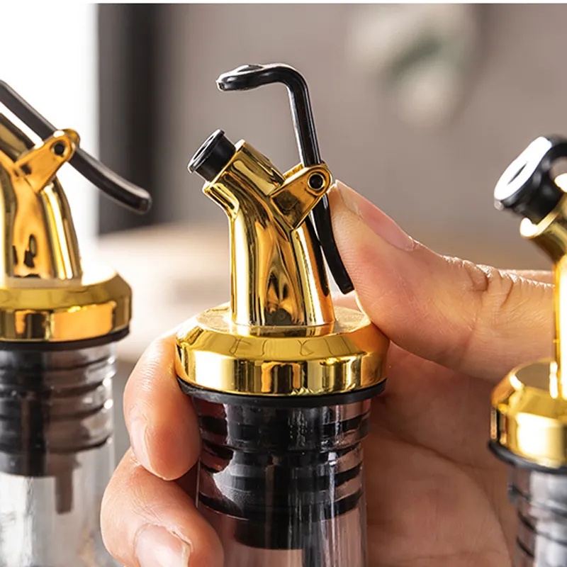 Stopper Botol Minyak Banyak Gaya/ Nozzle Dispenser Cuka Karet Food Grade/ Aksesoris Penyegel Botol Bumbu Dapur