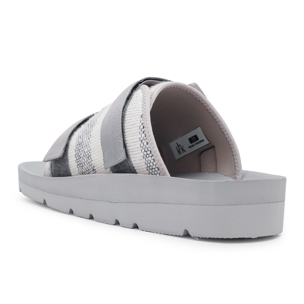 KHK by Khakikakiku Razel sandals White