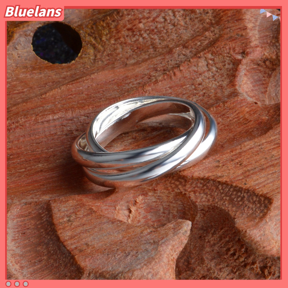 [BLS] Wanita Kreatif Halus 3circles Cross Finger Cincin Hadiah Perhiasan Pesta Pernikahan