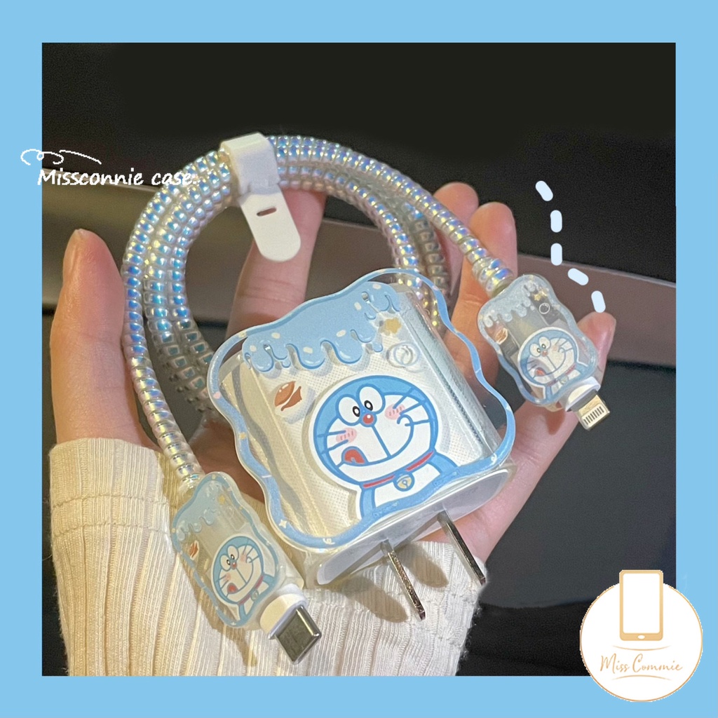 Set Lengan Kabel Data Tepi Bergelombang Kucing Doraemon Kartun Lucu Kompatibel Untuk Apple 18 /20W Charger Case Cinta Hati USB Cable Bite Protector Cover