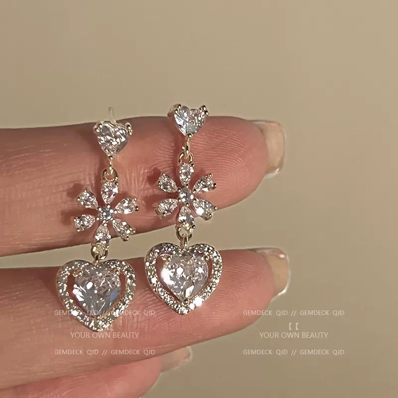 Anting Korea Kristal Berlian Imitasi Hati Untuk Wanita