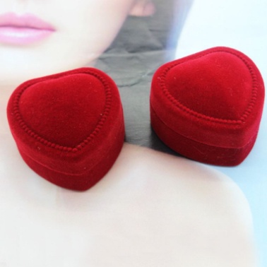 Diskon Shop - 5900 Kotak Cincin Model Love / Tempat Cincin Tunangan Lamaran Nikah / Kotak Cincin Hati / Box Kotak Cincin Love Import