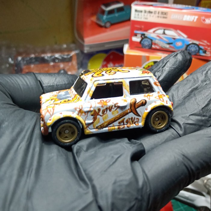 TERBARU Hot wheels Morris Mini custom Handnpainting Keris Jawa