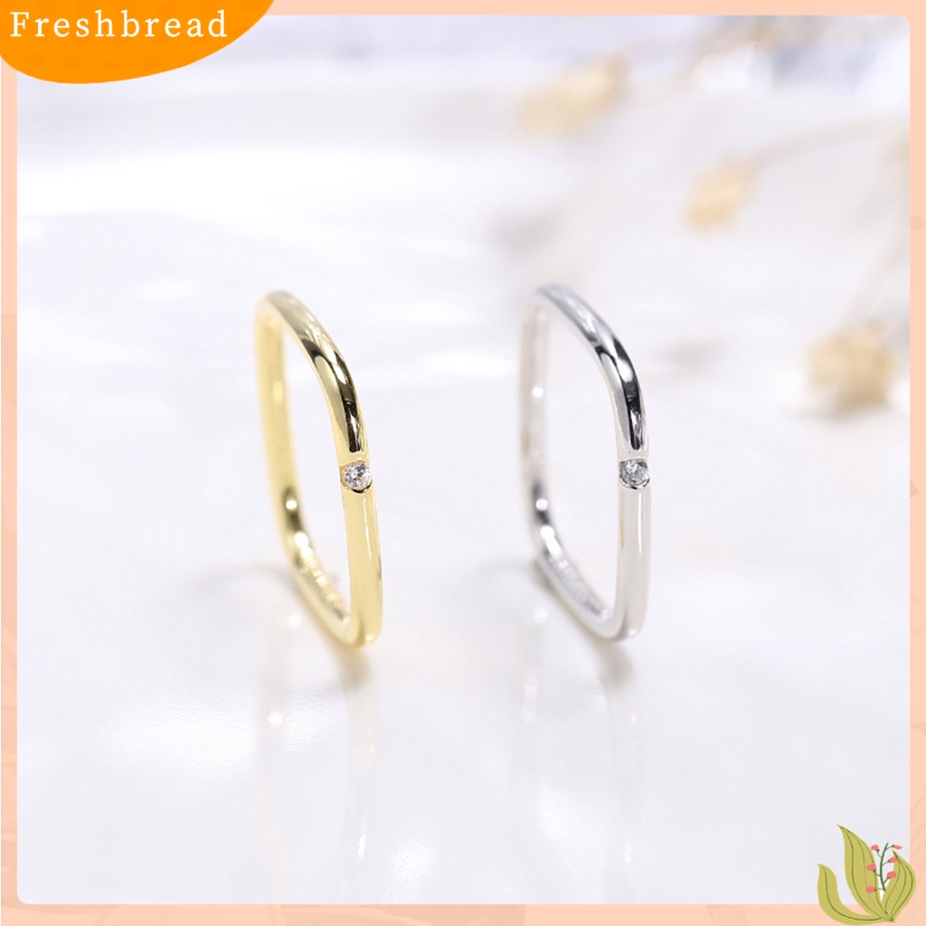 &lt; Freshbread &gt; Cincin Bentuk Persegi Berlian Imitasi Hias Perhiasan Cincin Wanita Lapis Perak Untuk Pesta