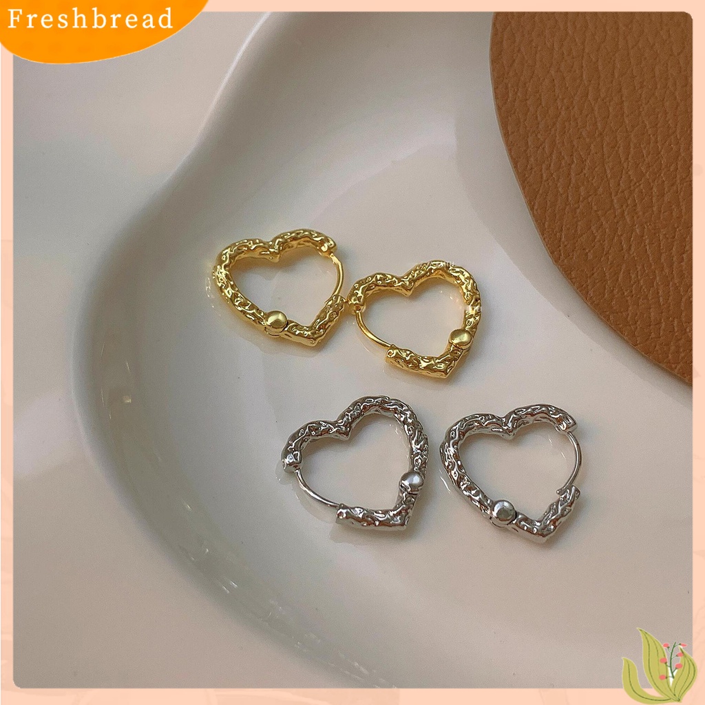 &lt; Freshbread &gt; 1pasang Telinga Jepit Pola Tridimensi Geometris Temperamen Berongga Perak Jarum Dekorasi Ornamen Bertekstur Hati Hoop Anting Perhiasan Fashion