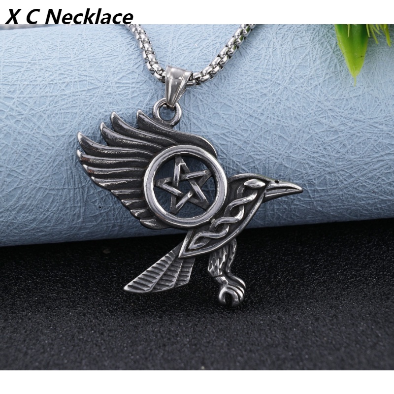 [X C Kalung] Baru Silvery Retro Animal Eagle Menyebar Sayapnya Lima Titik Bintang Liontin Punk Hip Hop Stainless Steel Kalung Hadiah Pesta Ulang Tahun Untuk Pria Dan Wanita