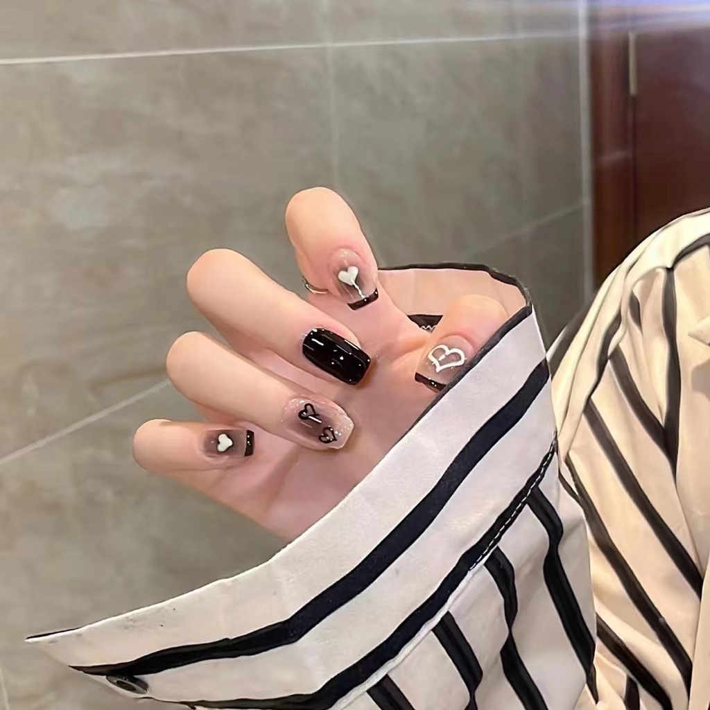 24 Pcs Kuku Pelangi Jantung Kuku Palsu Pendek Wanita Gadis French Manicure Patch
