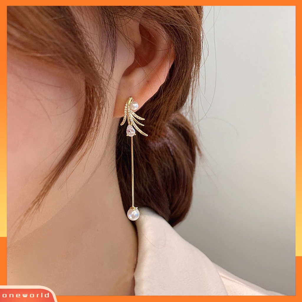 [EONE] 1pasang Anting Panjang Eye-catching Maple Leaf Electroplating Geometris Mutiara Imitasi Dekorasi Tahan Luntur Fashion Cubic Zirconia Rumbai Anting-Anting Aksesoris Pakaian