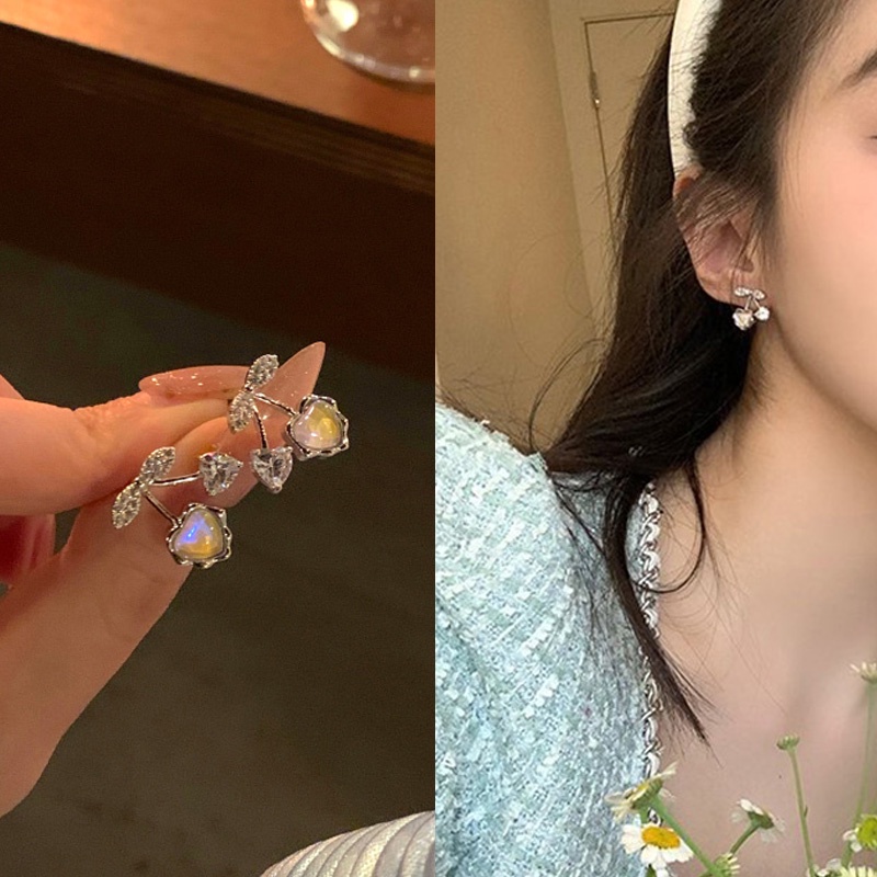 Jepang Korea Unik Sederhana Berlian Imitasi Cherry Gaya Baru Temperamen Anting Fashion