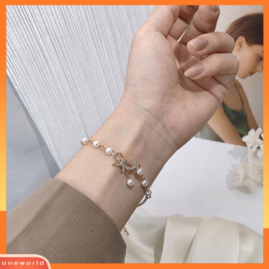 [EONE] Wanita Gelang Berlian Imitasi Manis Eye-catching Adjustable All-match Perhiasan Hadiah Geometris Wanita Busur Mutiara Imitasi Pesona Gelang Tangan Rantai Untuk Kehidupan Sehari-Hari