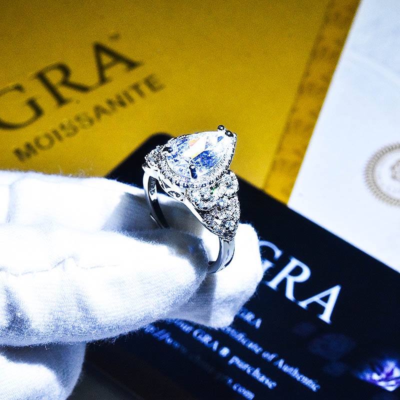 Goldkingdom Aksesoris Perhiasan Fashion Ready Stock Super Flash Drop Pear-Berbentuk Terbuka Cincin Mosan Berlian Cincin Perempuan