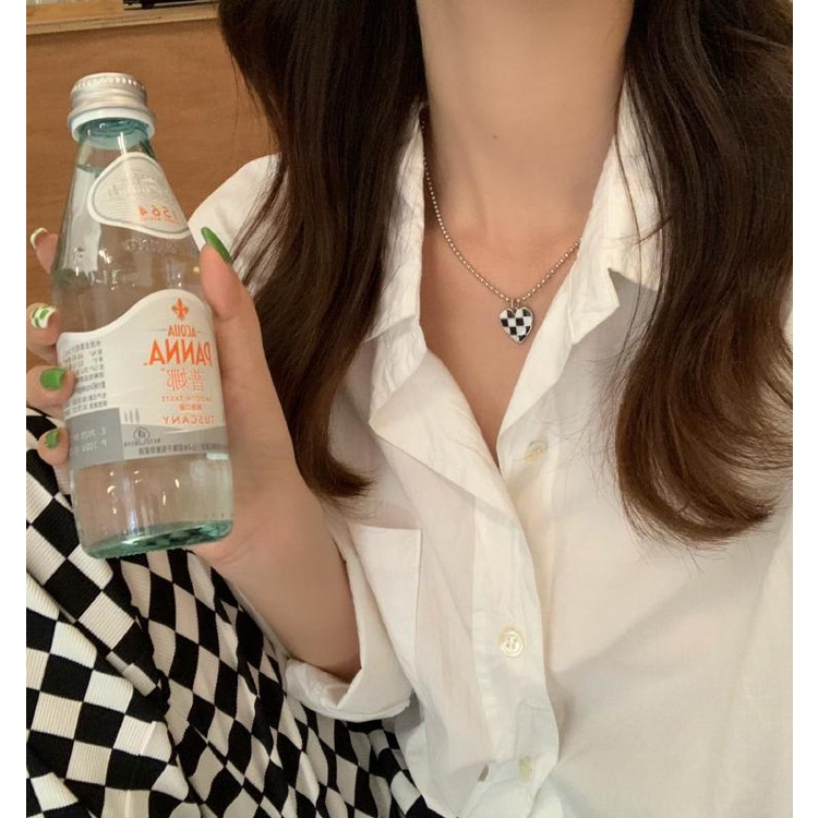 Kalung Cinta Kotak-Kotak Manis Jepang Korea Perempuan Desain Niche Musim Panas Merasakan Rantai Klavikula Gaya Baru Senada