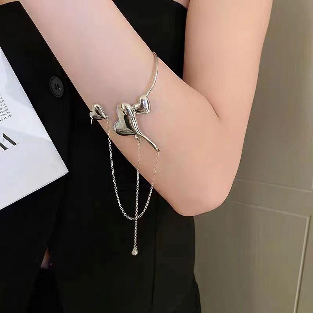 Needway  Wanita Armlet Kepribadian Sederhana Trendi Punk Niche Desain Hadiah Gadis Tembaga Bangle