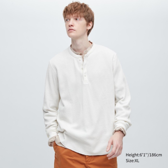 Uniqlo T-Shirt Waffle Kerah Henley Lengan Panjang 455405 Original Bdg