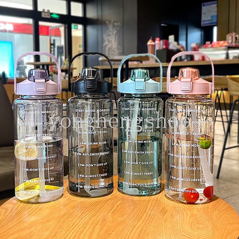 2000ml Botol Air Kapasitas Besar Dengan Skala Waktu Luar Ruangan Portabel Cangkir Minum Olahraga Botol Air Dengan Sedotan Lucu Warna Gradien Kebugaran Cangkir