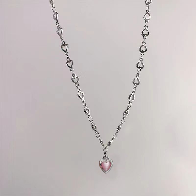 Desain Feeling~Hollow Heart Necklace Female Cahaya Mewah High-End Niche All-Match Cinta Hati Liontin Clavic