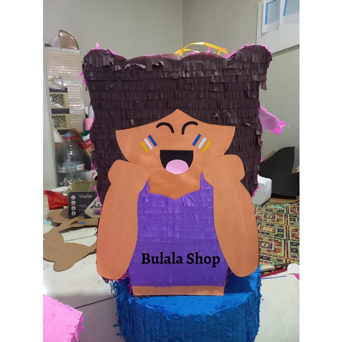 

Pinata pukul/Pinata Karakter Motif Roblox Cewe
