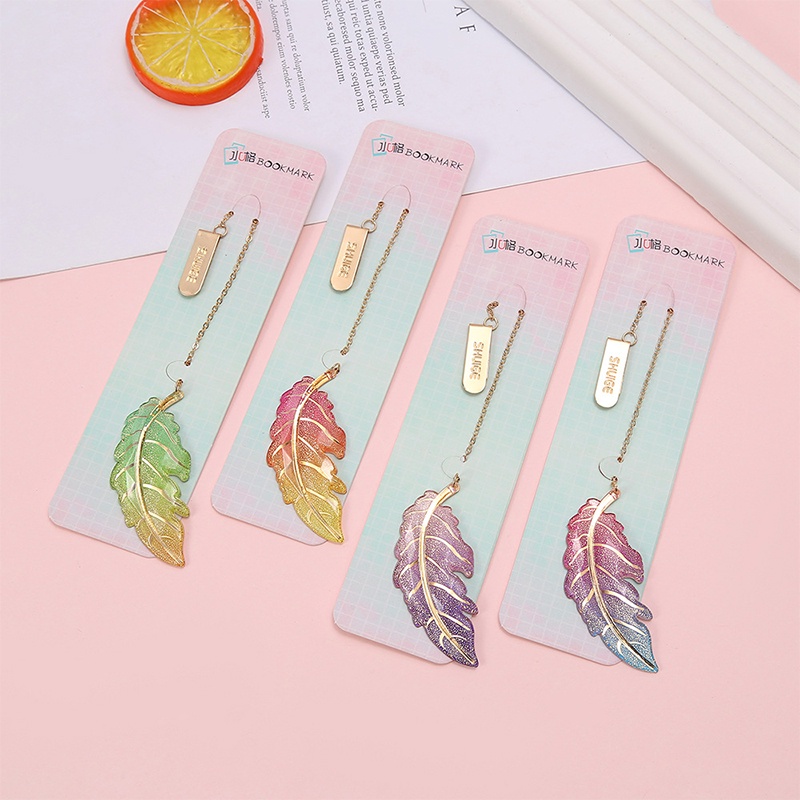 Ins Bronzing Magic Leaf Acrylic Bookmark Buku Hiasan Liontin Bookmark Dengan Rantai Logam