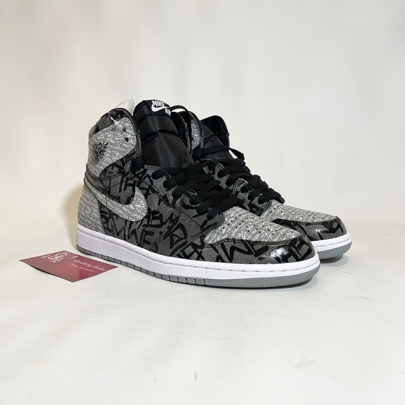 Sneakers Air Jordan 1 High Retro OG Rebellionaire Black Grey Bvs