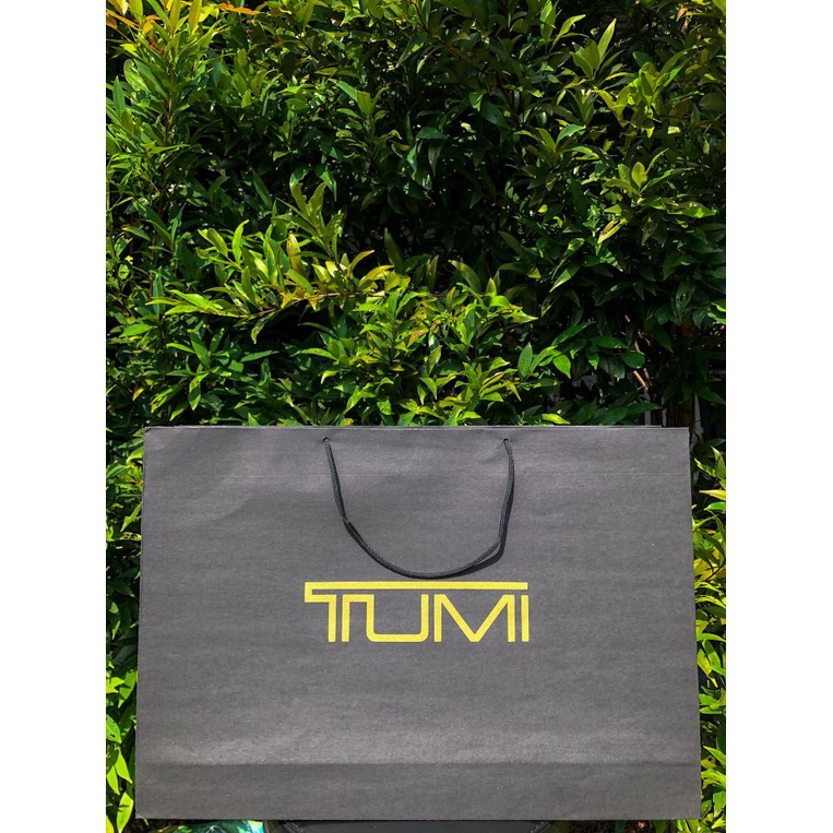 

PAPER BAG TUMI SMALL / MEDIUM / LARGE ORIGINAL BEST SELLER - MEDIUM