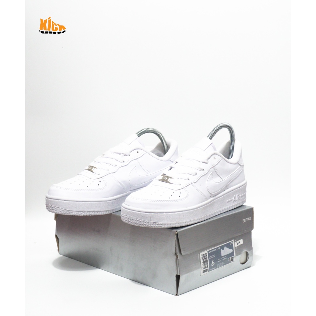 (KICK ATH) Nike - Air Force Full White Sepatu Sneakers (FW) Sepatu Sneaker Pria & Wanita