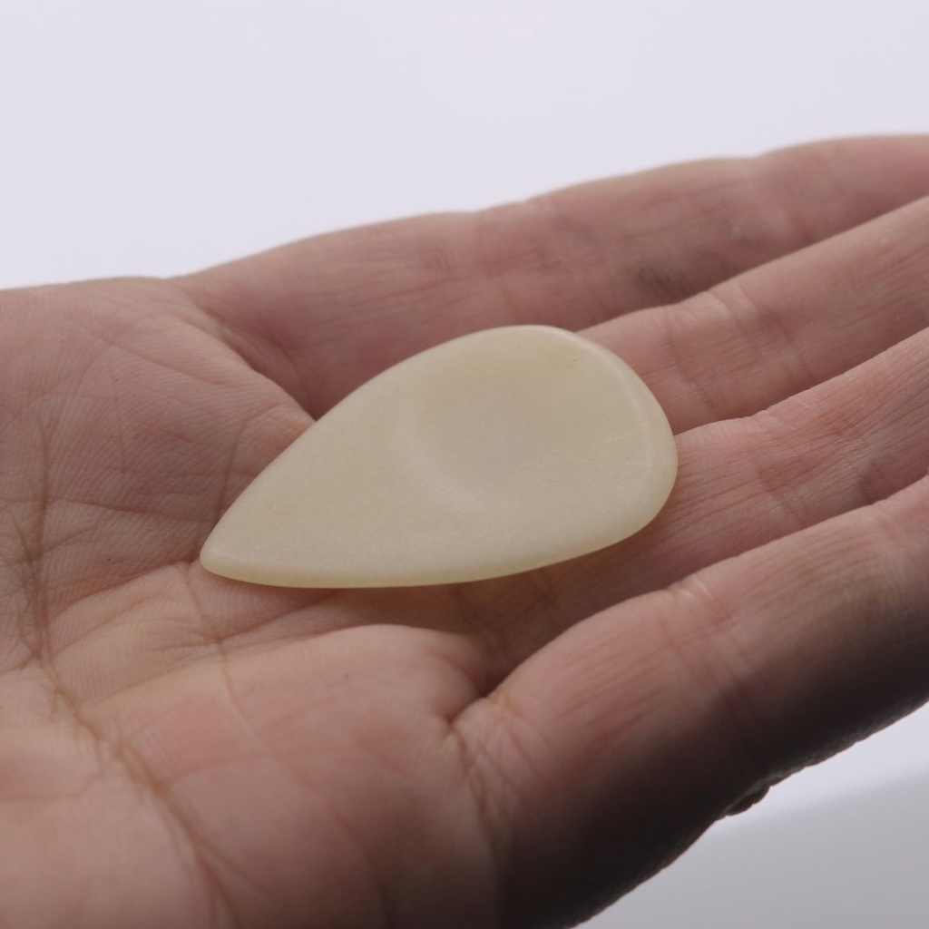 Dayung Tulang Sapi Alami 1biji Dengan Notch Guitar Bass Pick