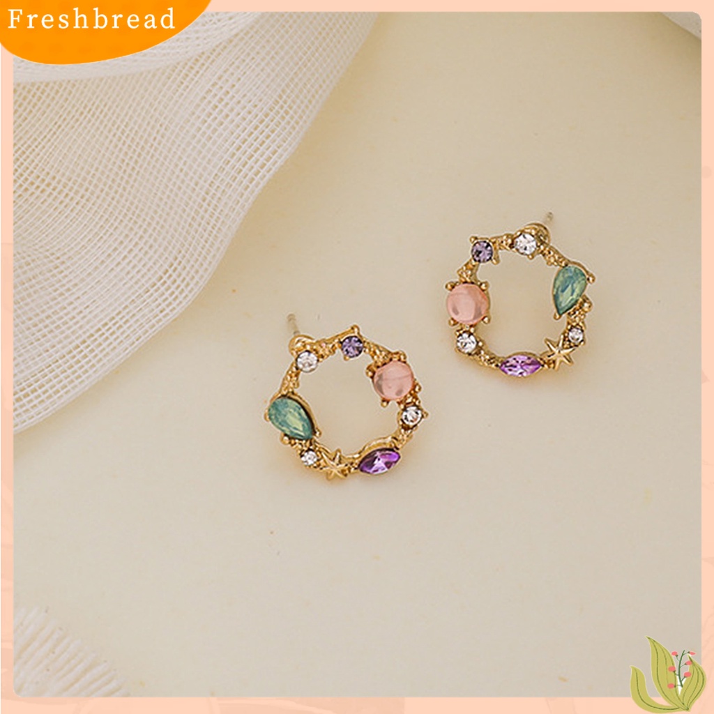 &lt; Freshbread &gt; 1pasang Alloy Studs Earrings Indah Geometris Berlian Imitasi Wreath Piercing Ear Studs Untuk Kehidupan Sehari-Hari