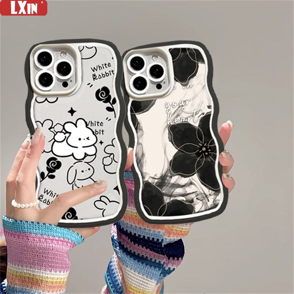 Soft Case Realme C55 C35 C31 C30 C21Y C25Y Realme 10 C11 2021 C15 C25 C17 C12 C3 C2 Realme 8i 7i 5 5i 6i 7 Pro Kelinci Dan Bunga Hitam Wave Edge TPU Phone Case Cover