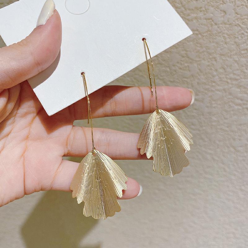 Anting Tusuk Daun Ginkgo Daun Classy Logam Jepang Japan Korea Gaya Baru Simple Unik