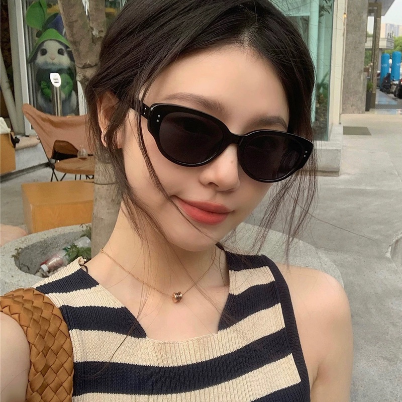 Papaozhu Korea Perlindungan UV400 Cat Eye Frame Sunglasses Untuk Wanita Pria Keren Outdoor Mengemudi Shades Ins Gaya Eyewear Daily Jewelry