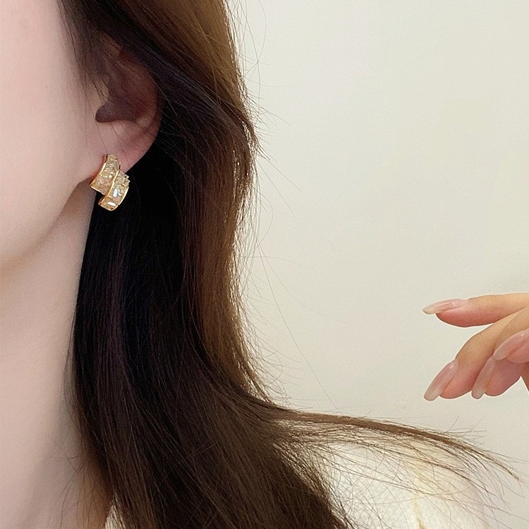 Anting Kristal Warna Gradasi Perempuan S925 Tremella Jamur Geometris niche earrings