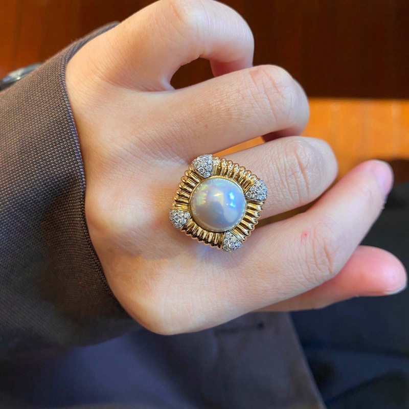 Itali Vintage Perhiasan Kualitas Tinggi Cincin Mutiara Putih Stud Anting Mewah Perjamuan Pernikahan Set Perhiasan Untuk Wanita