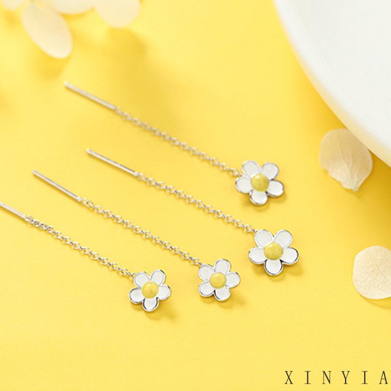 【Bayar di tempat】Anting Tusuk Telinga Daisy Segar Sederhana Anting Kamboja Panjang Wanita Musim Semi Panas Masuk Lux