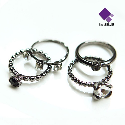 &lt; Naiveblues &gt; 4Pcs Wanita Retro Punk Berlian Imitasi Cincin Set Mid Finger Ring Fashion