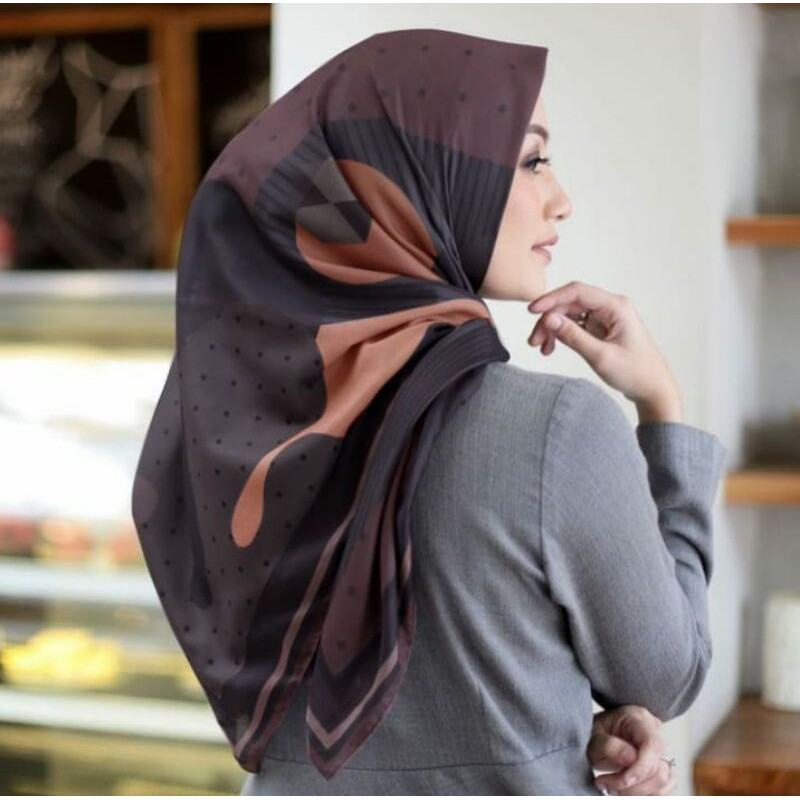 Karimake Hijab / Kerudung Segi Empat Voal Premium Printing Motif Whirlwind Wonder Laser Cut 110 x 110