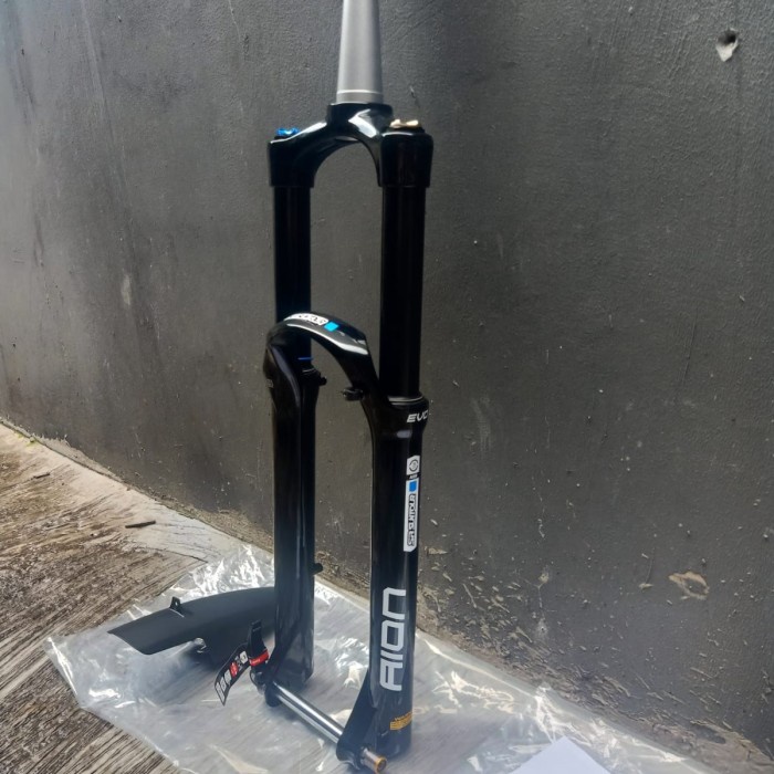 Fork Suntour AION EVO RC 27.5 Travel 160 TA15X110 Boost Air Rebond Adj