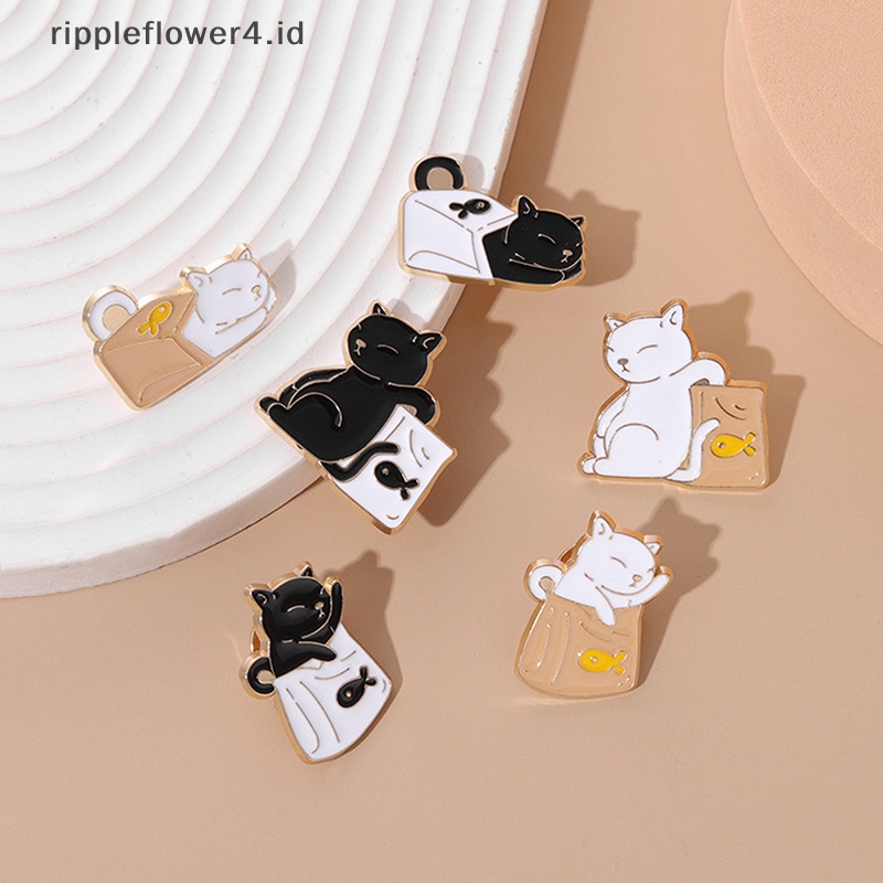 {rippleflower4.id} Pin Enamel Kucing Lucu Hitam Putih Kitten Badge Bros Wanita Ransel Pesta Perhiasan Aksesori Hadiah~