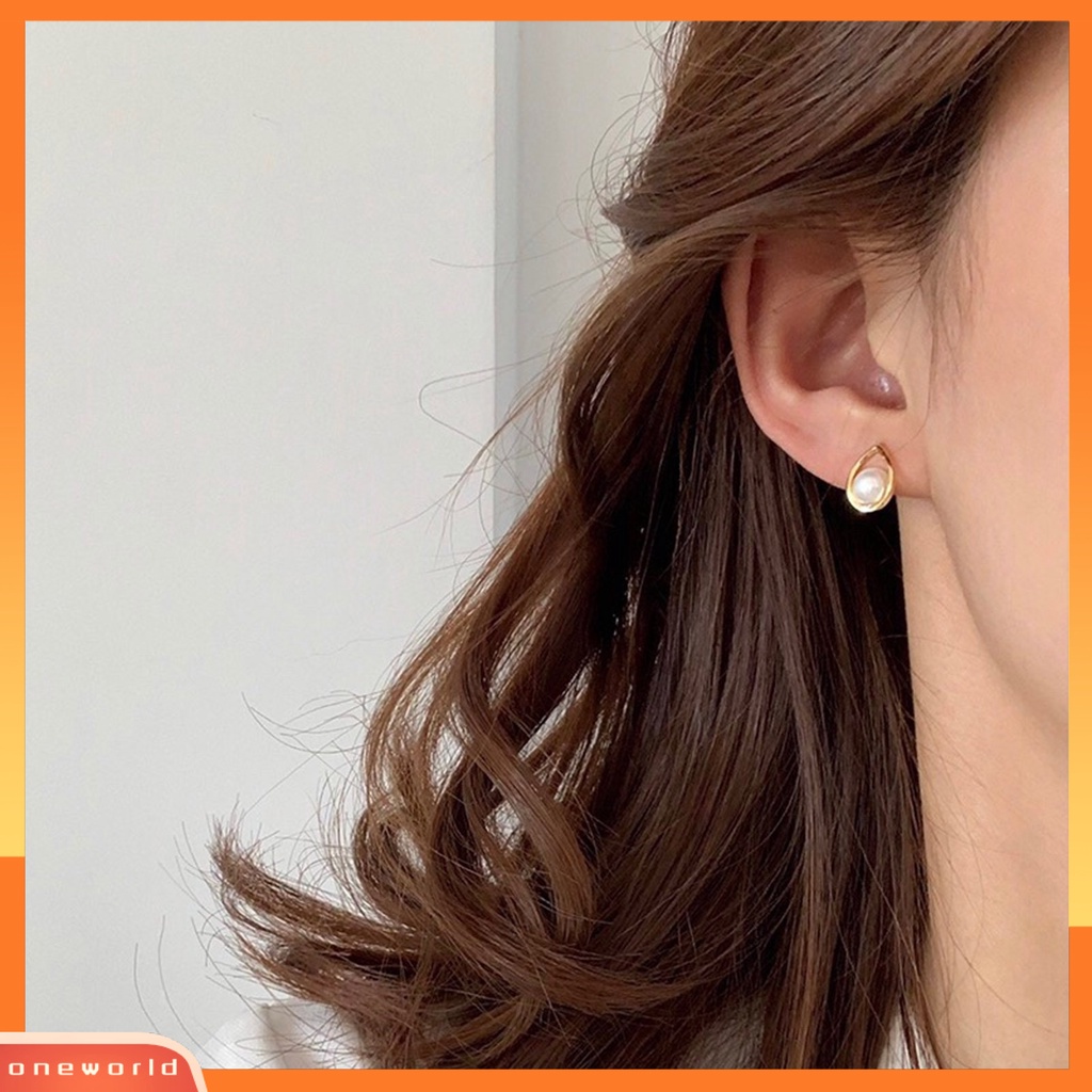 [WOD] 1pasang Anting Wanita Gaya Perancis Retro Elegan Berlapis Emas Hypoallergenic Hadiah Fashion Perhiasan High Gloss Faux Pearl Cross Ladies Earrings Untuk Pesta