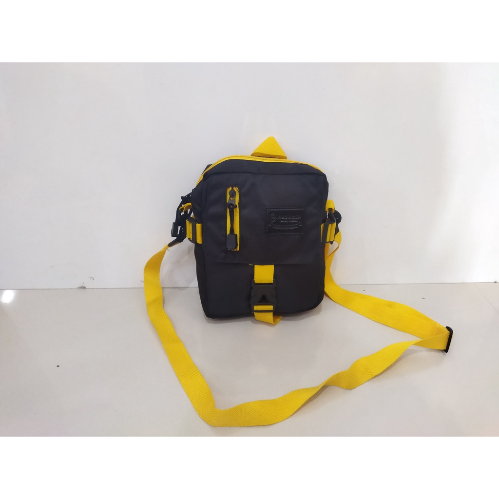 Toko Thabita Tas Selempang Pria Takuza Simple Sling Bag