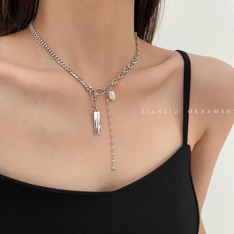 Desain Niche Merasakan Street Wear Kalung Mutiara Perempuan ins Gaya Keren Kalung Klavikula Pendek Influencer Gaya Baru