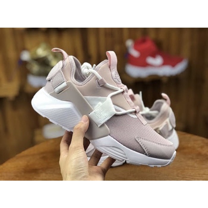 Sepatu Wanita - Nike Air Huarache City Low Particle Rose Pink - PRM