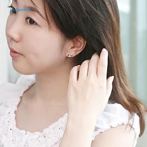 Lilyscent 1pasang Wanita Korea Lucu Kucing Ikan Berlian Imitasi Stud Earrings Fashion Perhiasan