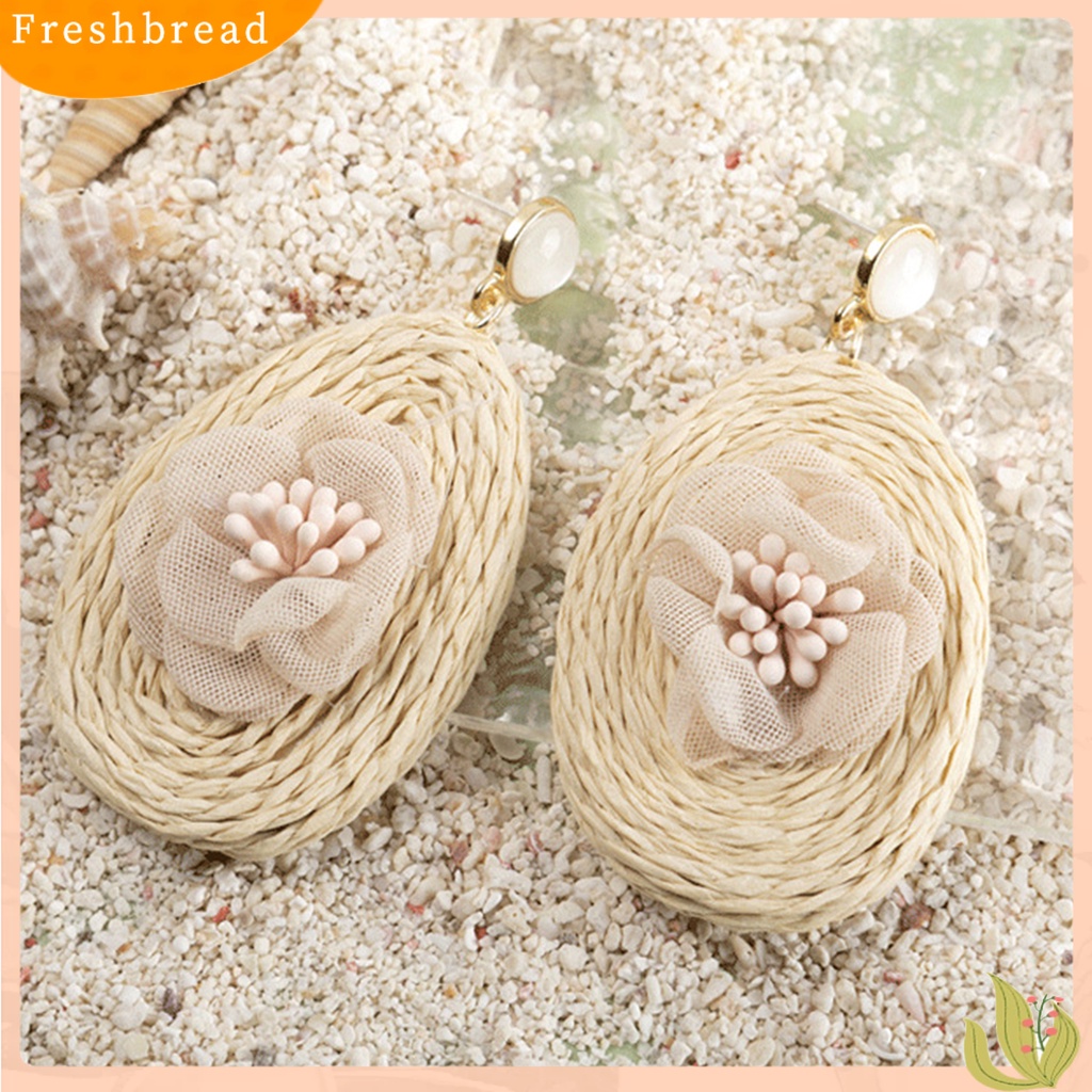 &lt; Freshbread &gt; 1pasang Anting Dikepang Bunga Permukaan Halus Dress-up Elegan Retro Bunga Anting Perempuan Untuk Liburan