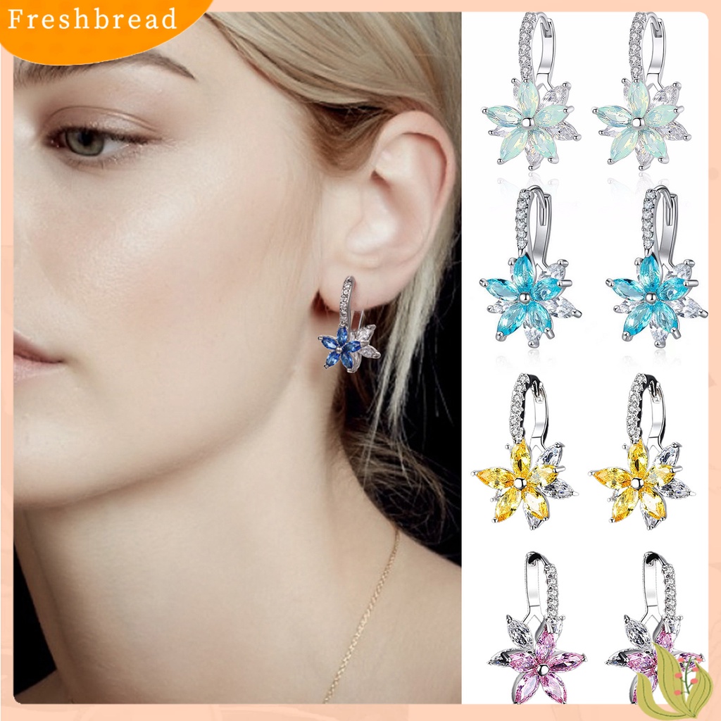 &lt; Freshbread &gt; 1pasang Anting Hoop Cubic Zirconia Batu Imitasi Bening Geometris Kilau Terang Poles Halus Hias Hadiah Wanita Snowflake Pendant Earrings Perhiasan Fashion Untuk Pacaran